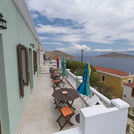 Roulas Apartments Chalki Town Dış mekan fotoğraf