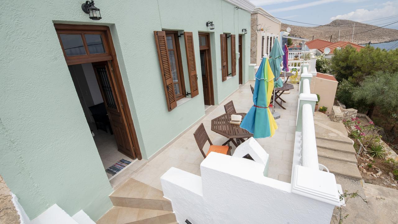 Roulas Apartments Chalki Town Dış mekan fotoğraf