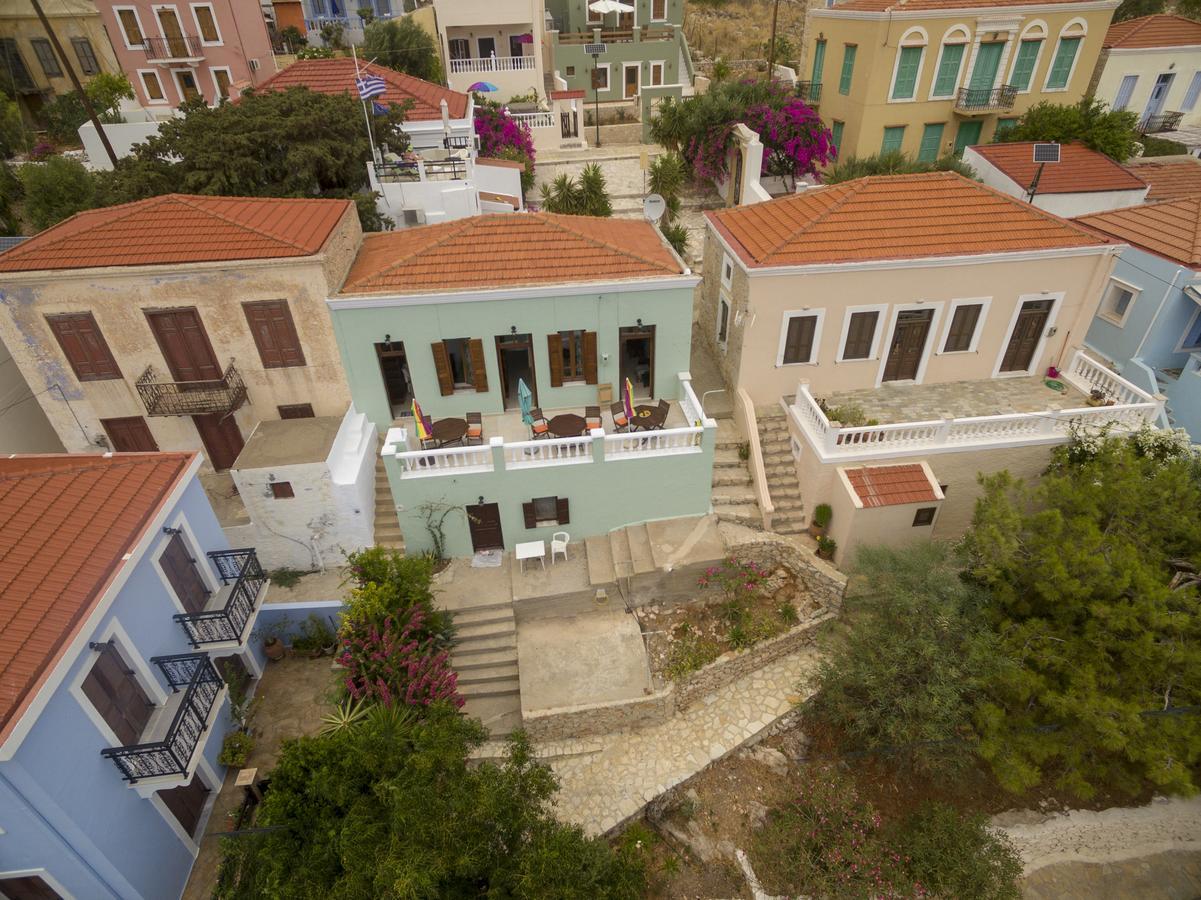 Roulas Apartments Chalki Town Dış mekan fotoğraf