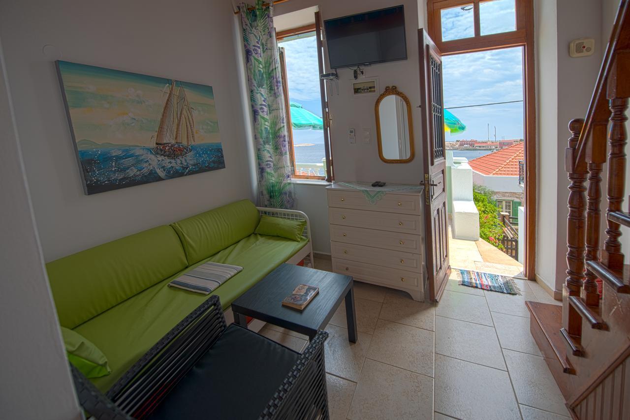 Roulas Apartments Chalki Town Dış mekan fotoğraf
