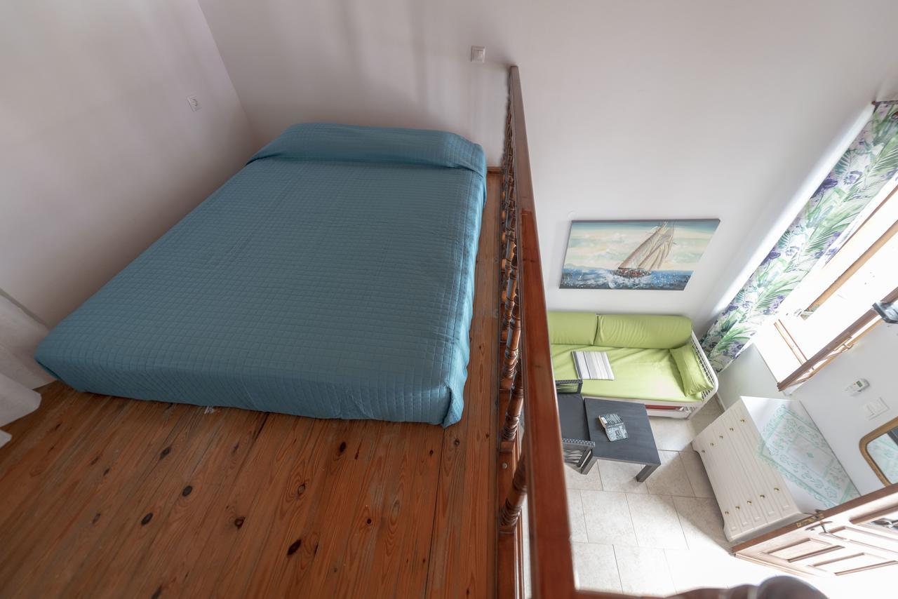 Roulas Apartments Chalki Town Dış mekan fotoğraf